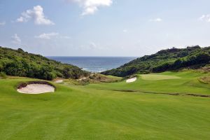 Cabot Saint Lucia (Point Hardy) 5th Bunker
